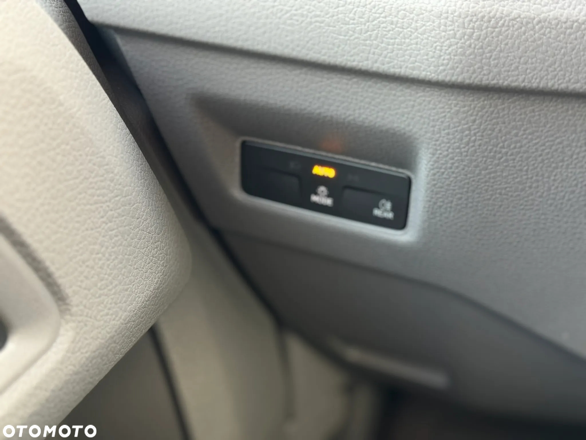 Volkswagen Crafter 35 TDI Autm VA - 29
