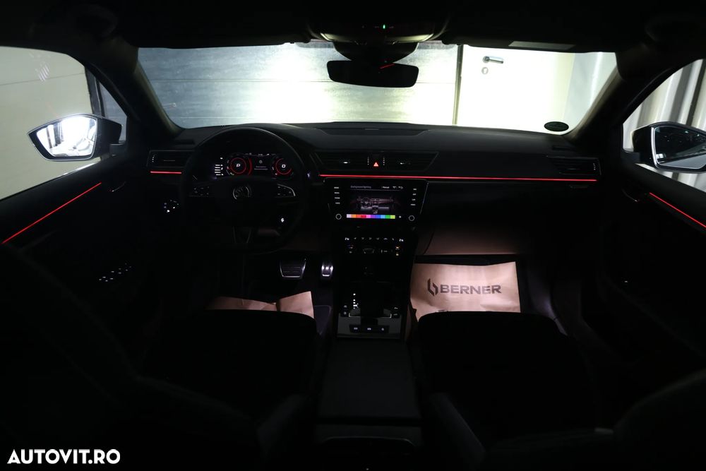 Skoda Superb 2.0 TDI DSG Sportline - 22