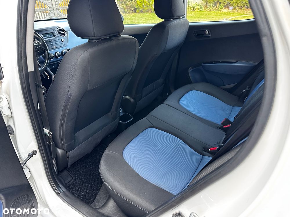 Hyundai i10 1.2 Fifa World Cup Edition - 27