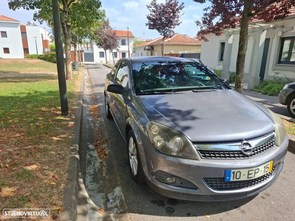 Opel Astra GTC 1.7 CDTI - 4