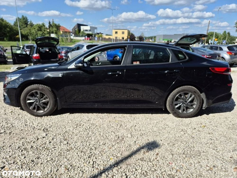 Kia Optima 2.0 L - 15
