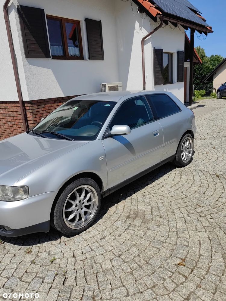 Audi A3 3-drzwiowe 1.6 Ambiente - 12