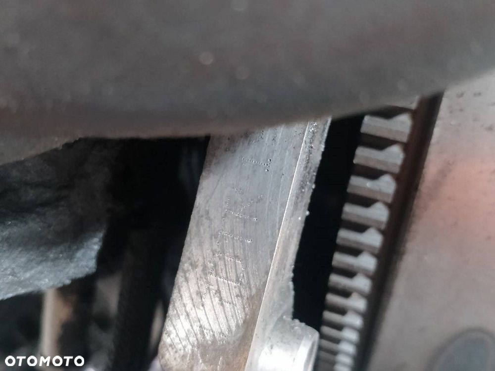 SILNIK OPEL ASTRA H Z17DTR 1.7 CDTI - 11