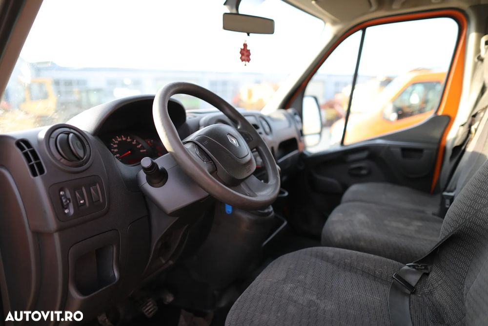 Renault Master III - 12