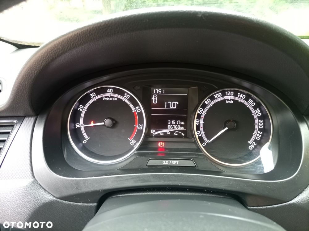 Skoda RAPID - 5