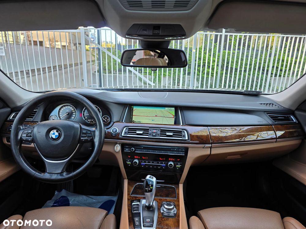BMW Seria 7 730d xDrive - 11