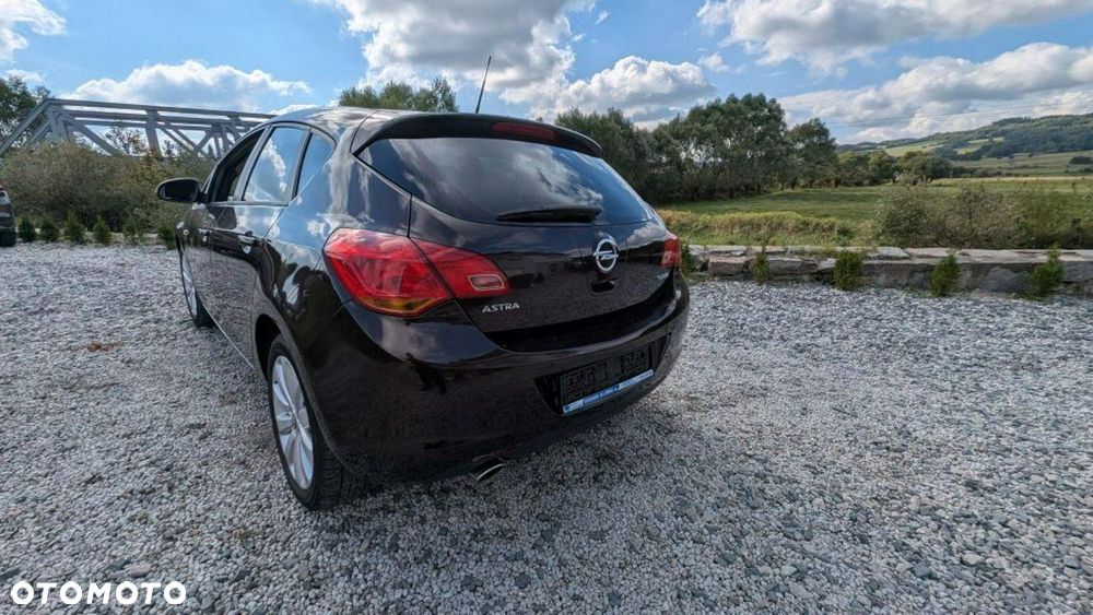 Opel Astra - 9