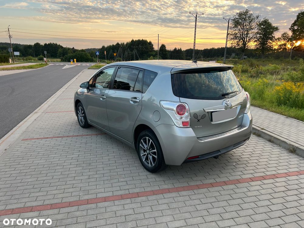 Toyota Verso 2.0 D-4D Sol - 6