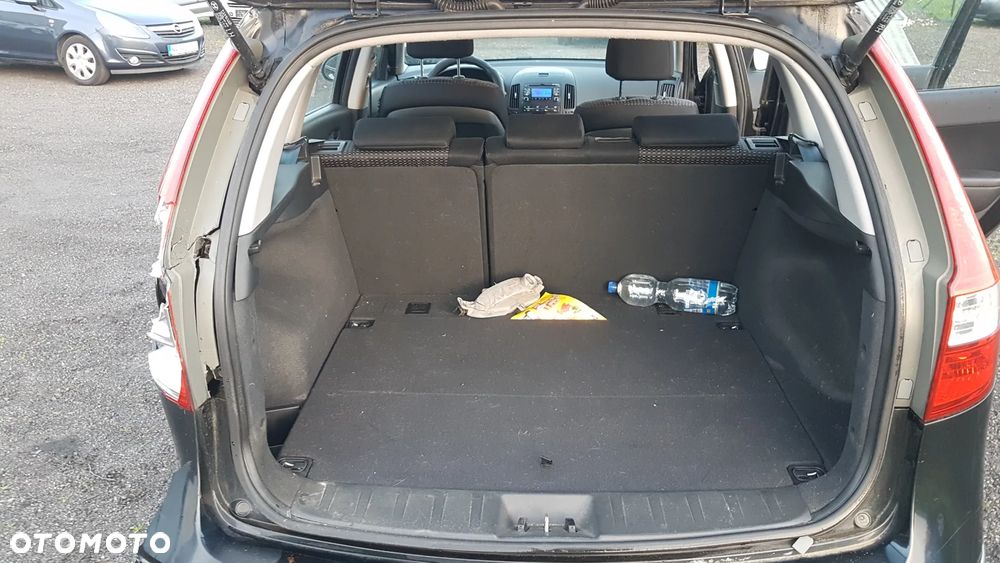 Hyundai i30 1.6 blue Style - 12