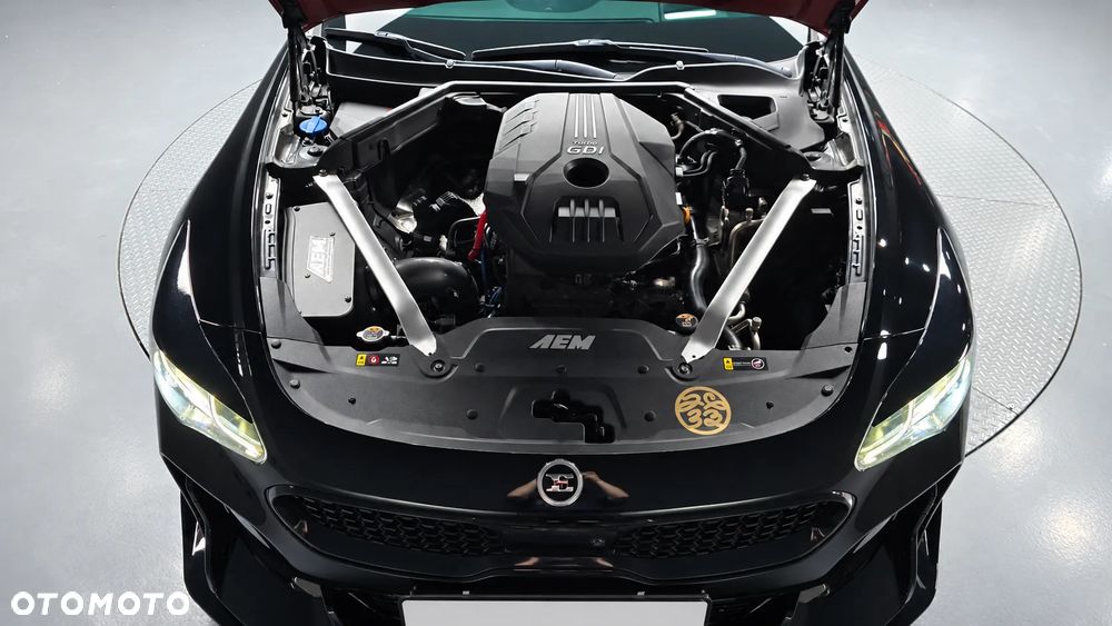 Kia Stinger - 8