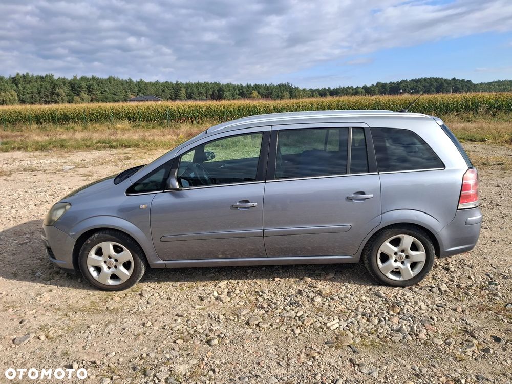 Opel Zafira 1.8 Cosmo - 6