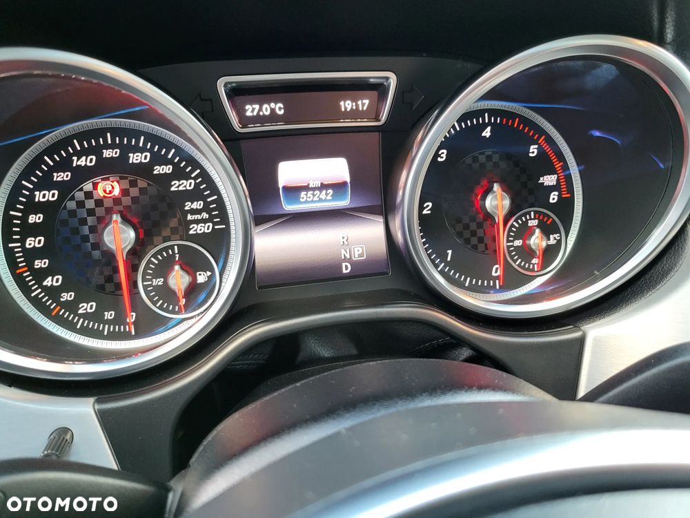 Mercedes-Benz GLE - 12