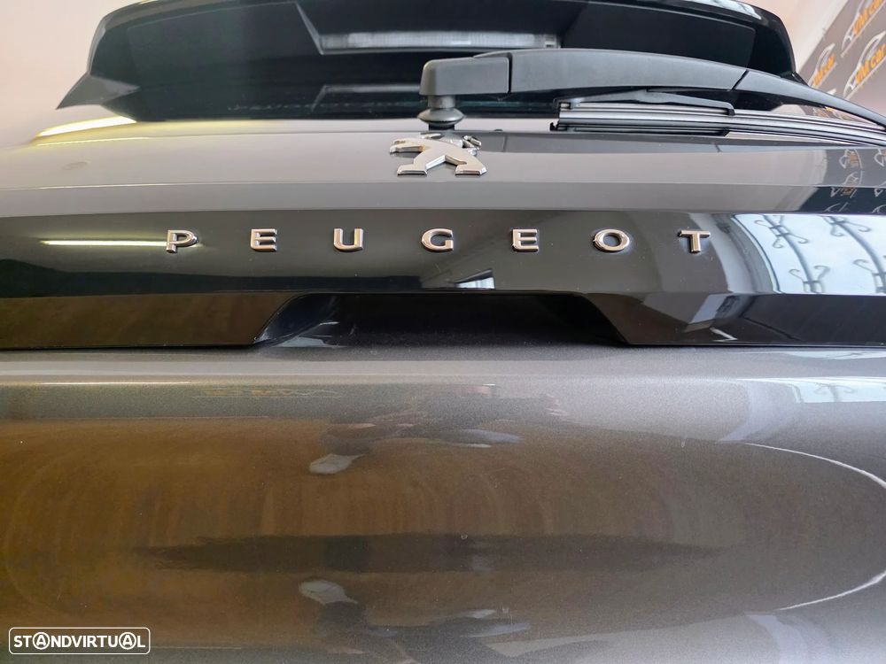 Peugeot 208 1.2 PureTech Allure - 15