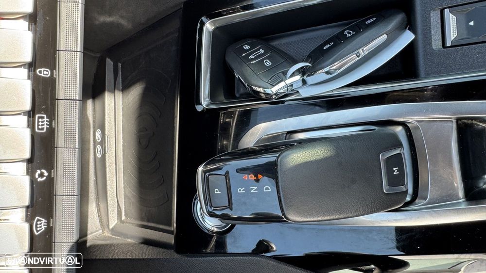 Peugeot 3008 1.2 PureTech GT EAT8 - 26