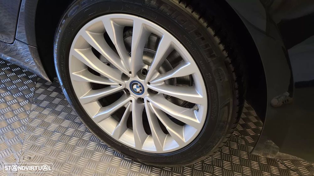 BMW 530 e iPerformance Line Luxury - 33