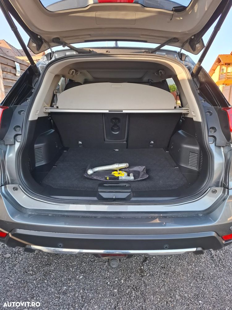 Nissan X-Trail 1.6 dCi N-Connecta - 24