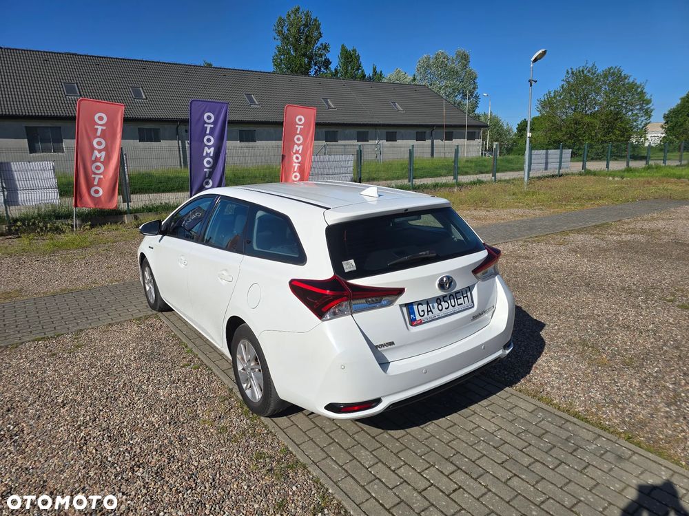 Toyota Auris 1.8 HSD Luna - 9