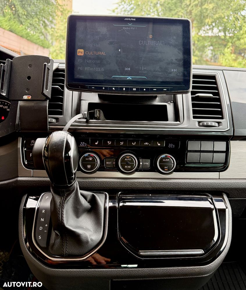 Volkswagen Multivan - 20