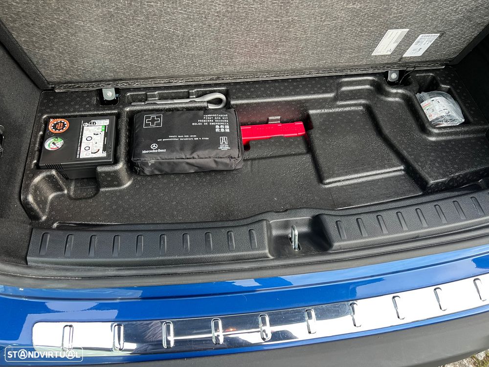 Mercedes-Benz EQA 300 4Matic - 14