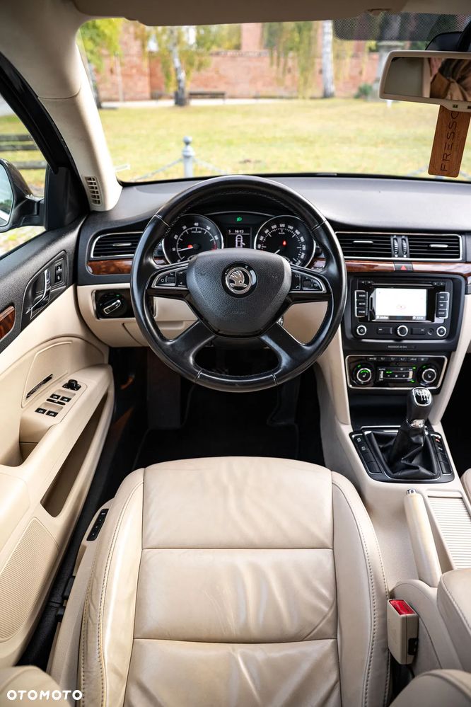 Skoda Superb 1.8 TSI Ambition Outdoor - 24