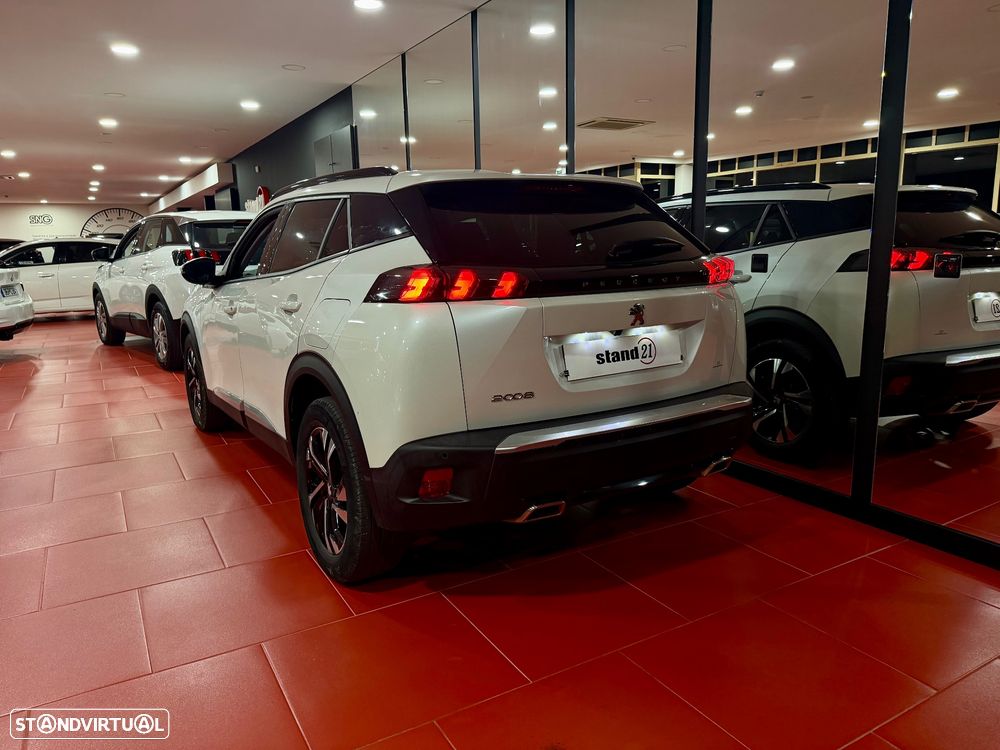 Peugeot 2008 ver-1-2-puretech-allure-pack - 7