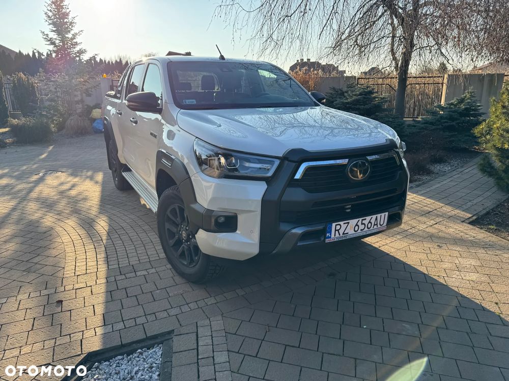 Toyota Hilux 2.8 D-4D Double Cab Invincible 4x4 - 5