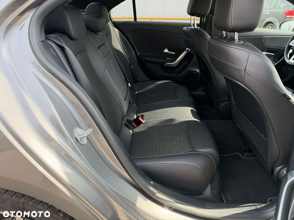 Mercedes-Benz Klasa A 200 7G-DCT Progressive - 18