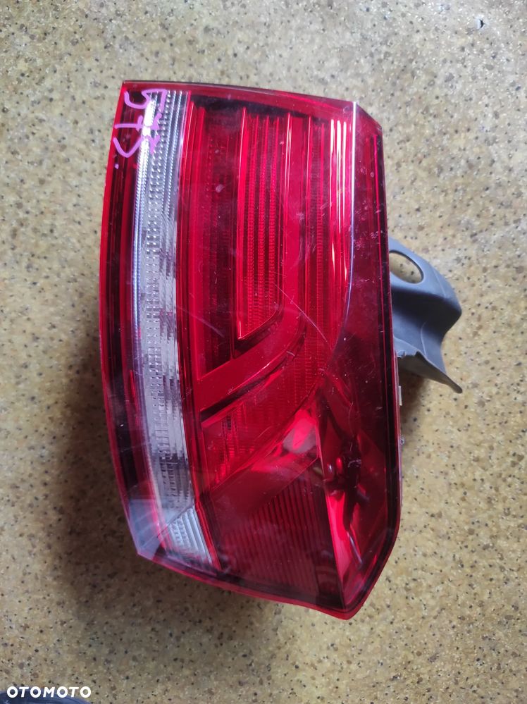 Passat B8 kombi lampa tył prawy - 1