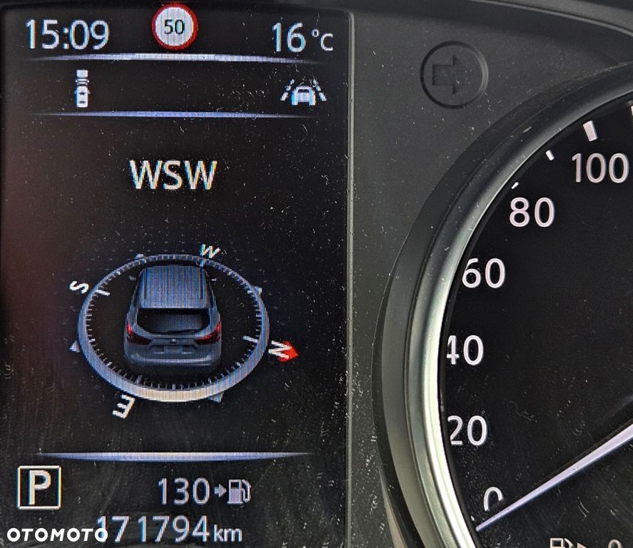Nissan Qashqai 1.6 DCi Xtronic TEKNA - 24