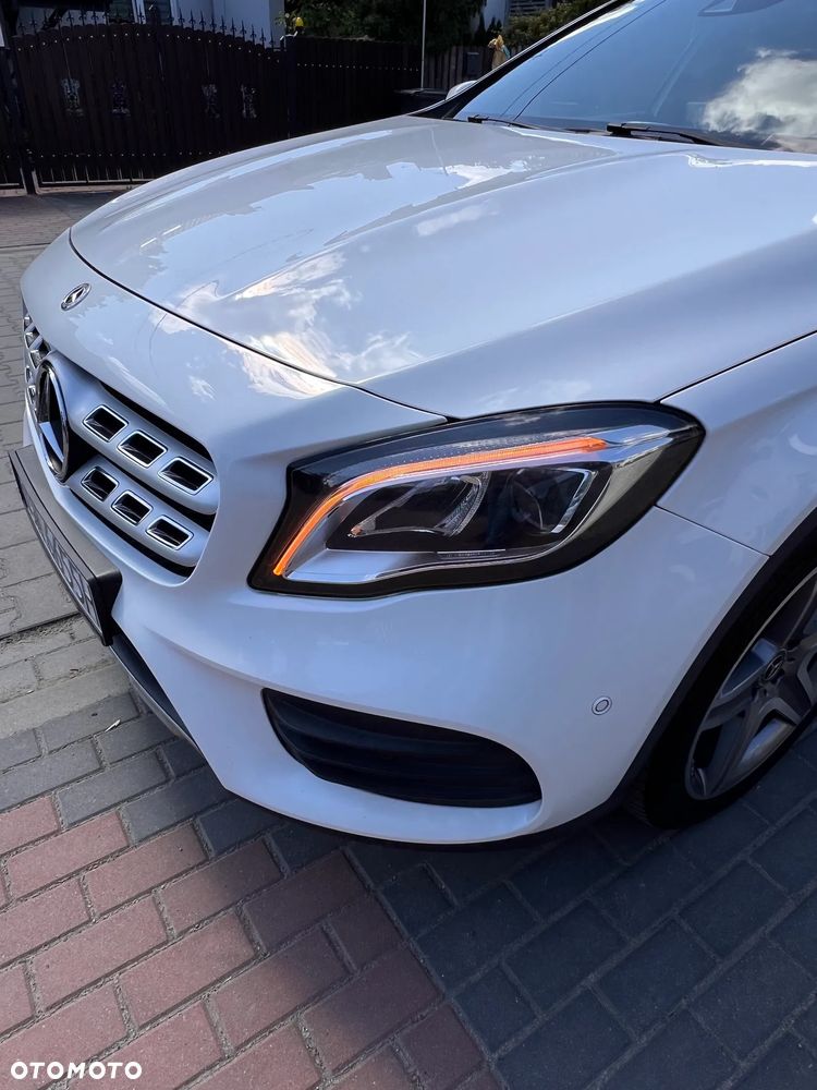 Mercedes-Benz GLA 200 7G-DCT AMG Line - 4