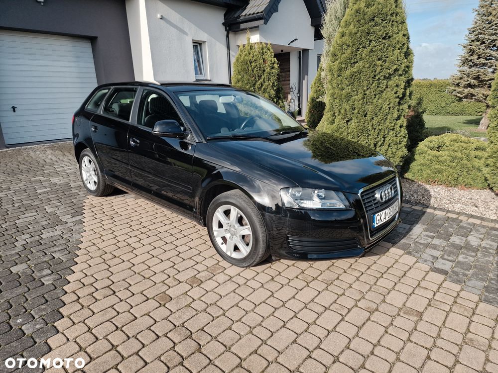 Audi A3 Sportback 1.6 Ambiente - 17