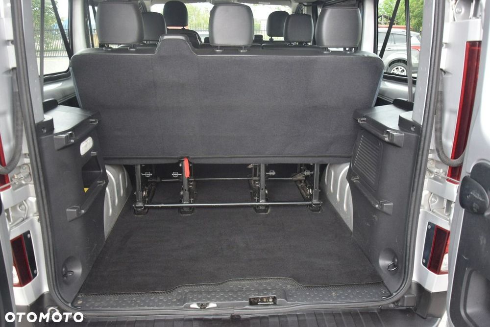 Renault Trafic - 18