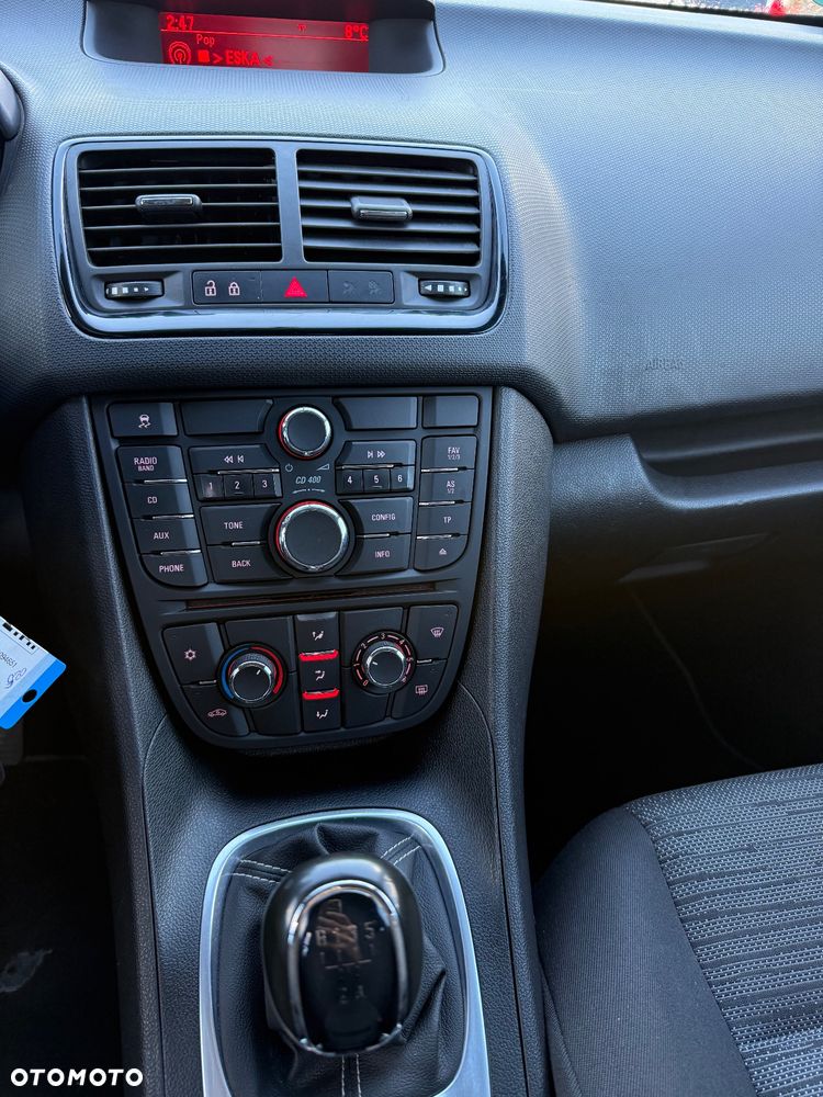 Opel Meriva - 24