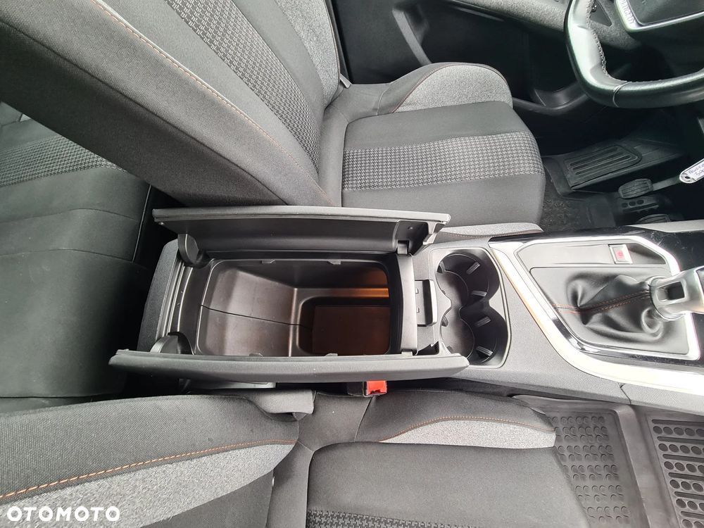 Peugeot 3008 1.5 BlueHDi Active S&S - 34