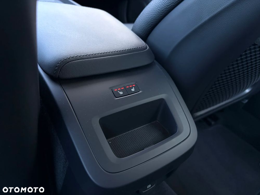 Volvo S60 B4 B Plus Dark - 22