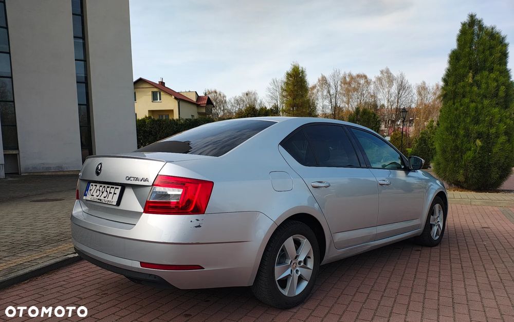 Skoda Octavia 1.5 TSI ACT Ambition - 5