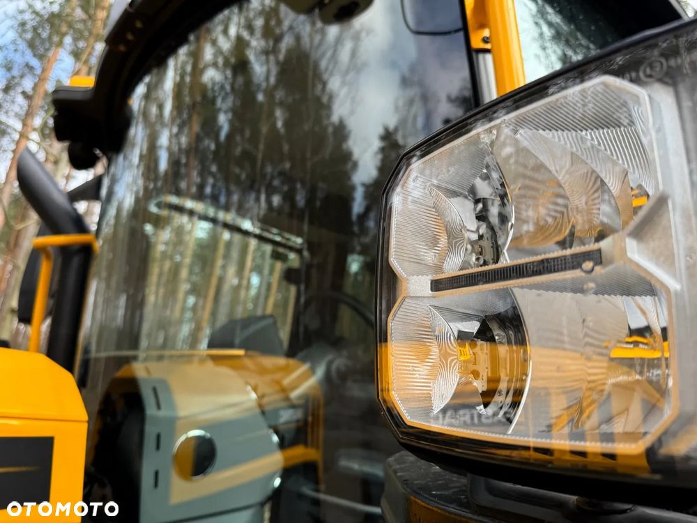 JCB Fastrac 4220 ICON | DEMO |220 KM |2022 ROK - 12