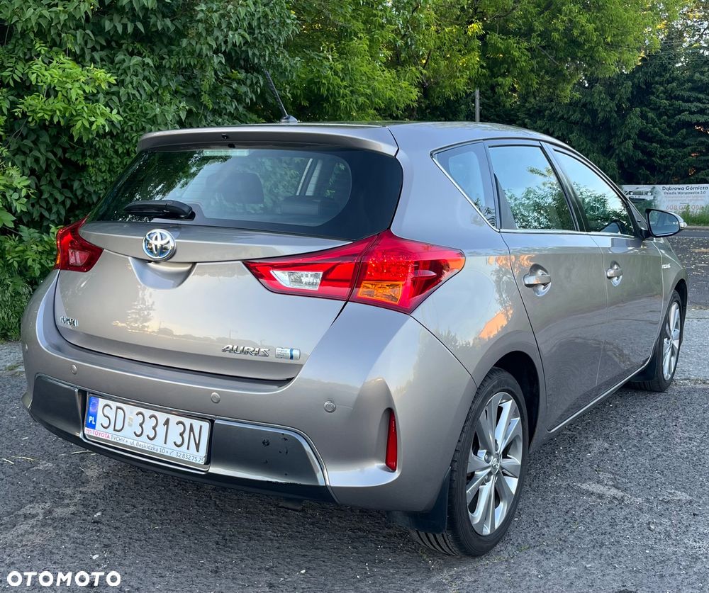 Toyota Auris 1.8 HSD Prestige NAVI - 5