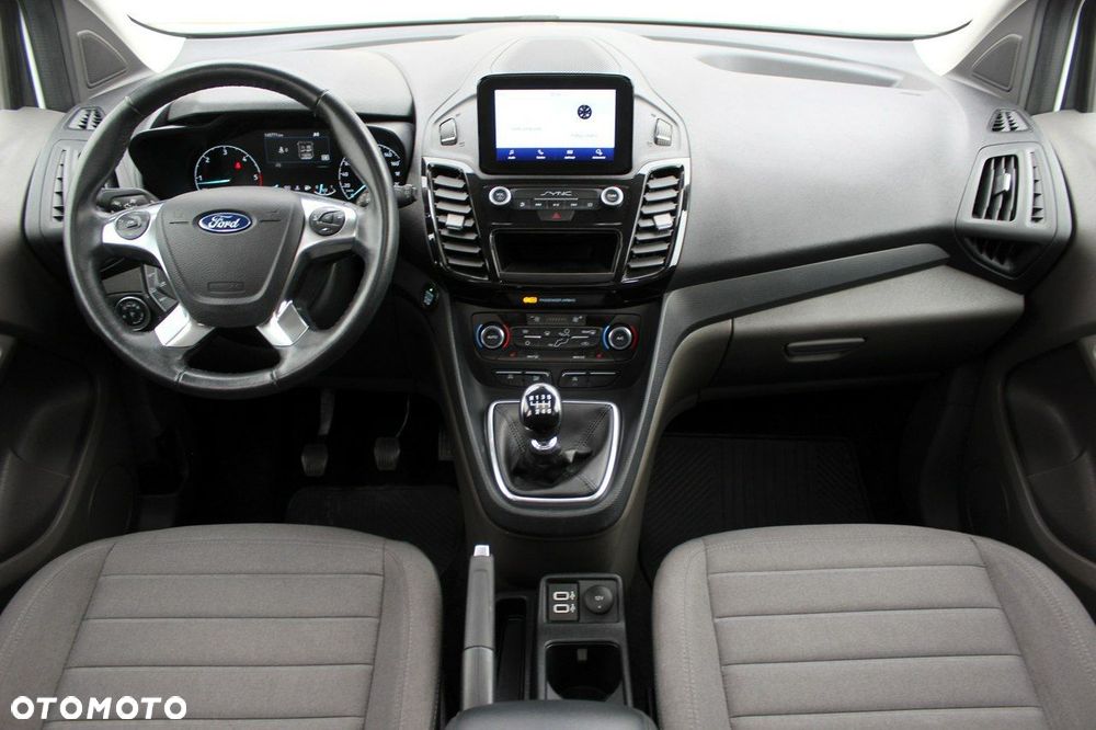 Ford Tourneo Connect - 10