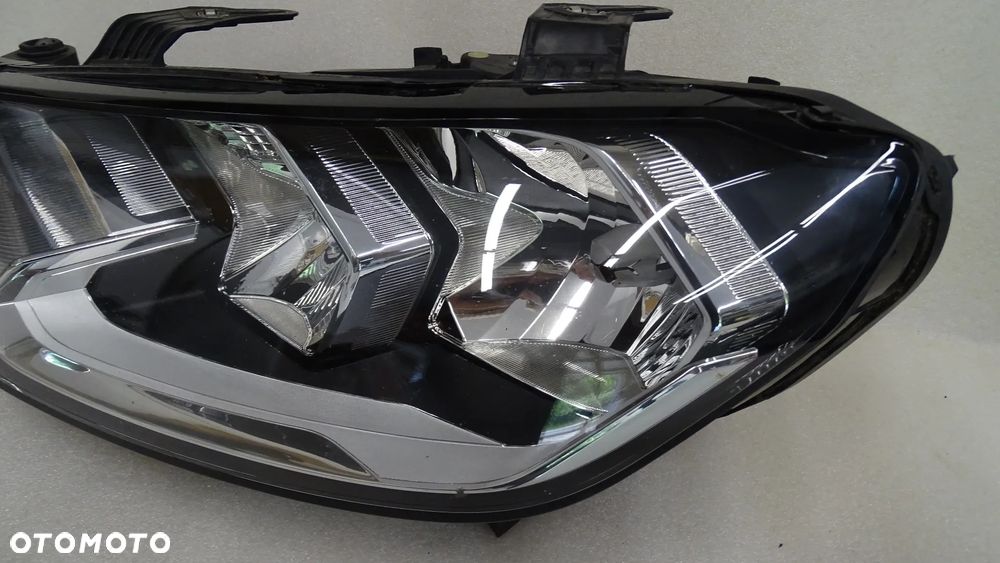 AUDI A1 II 82A - lampa przednia lewa - 3