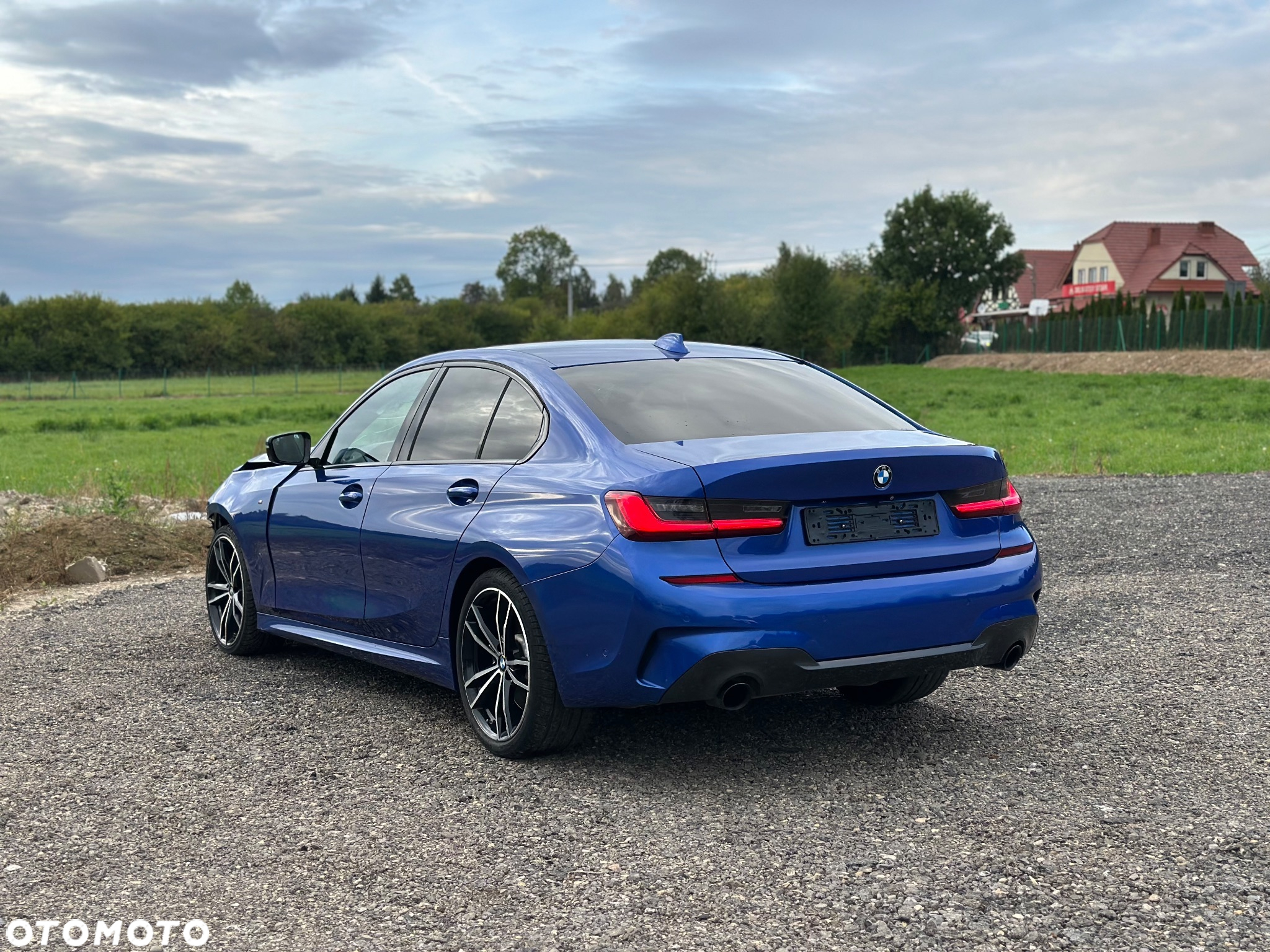 BMW Seria 3 330i M Sport - 11