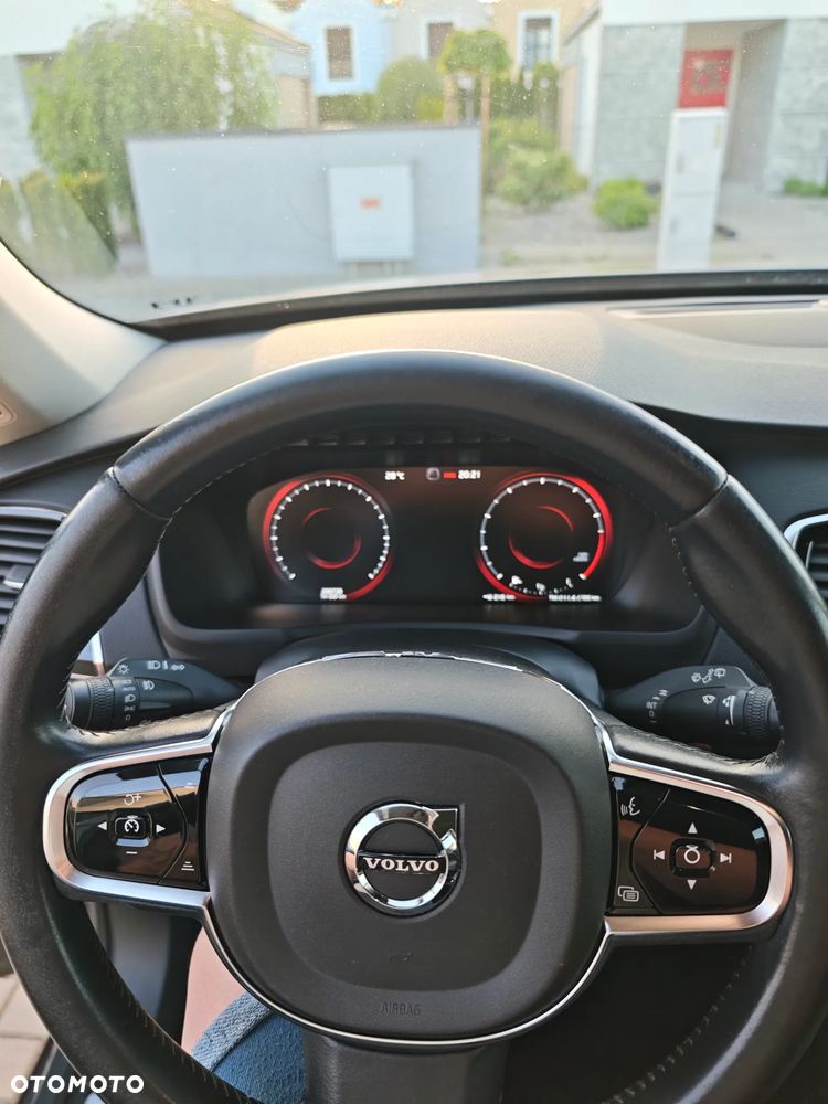 Volvo XC 90 T6 AWD Geartronic Momentum - 11