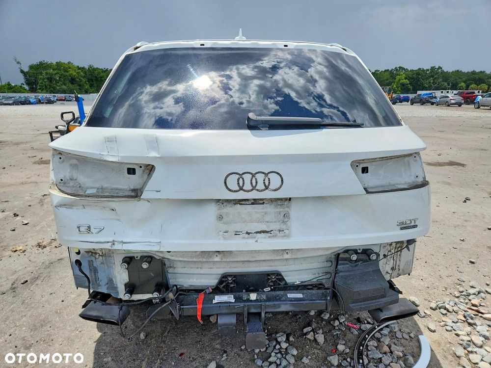 Audi Q7 3.0 TFSI Quattro Tiptronic - 6