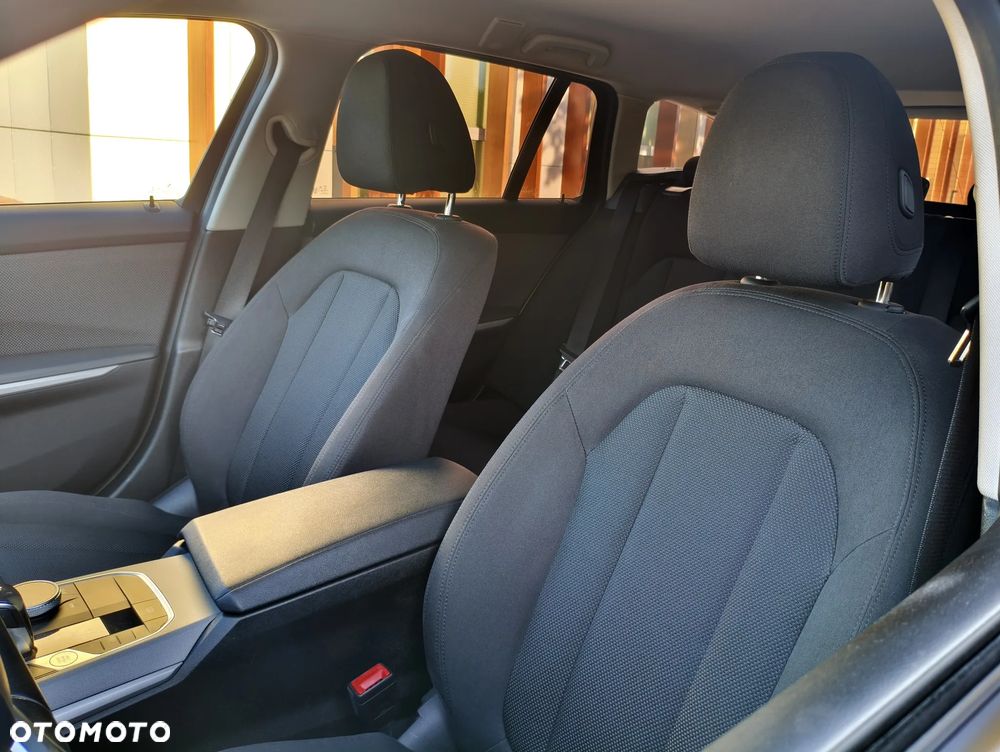 BMW Seria 3 318d Advantage - 29