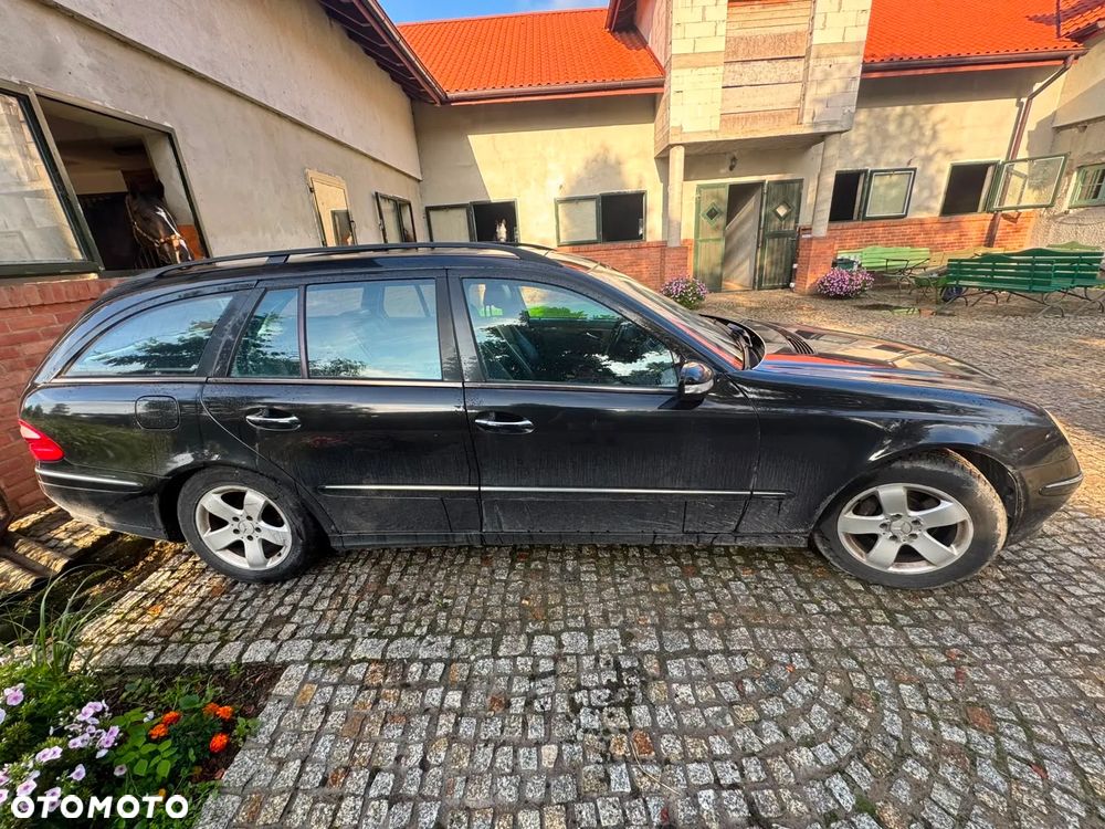 Mercedes-Benz Klasa E 320 CDI T Avantgarde - 5