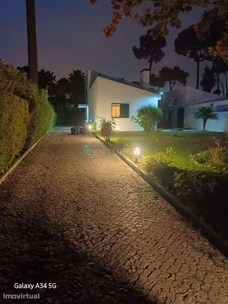 Magnifica moradia T4, na Herdade da Aroeira para arrendamento, zona mu - Grande imagem: 2/31