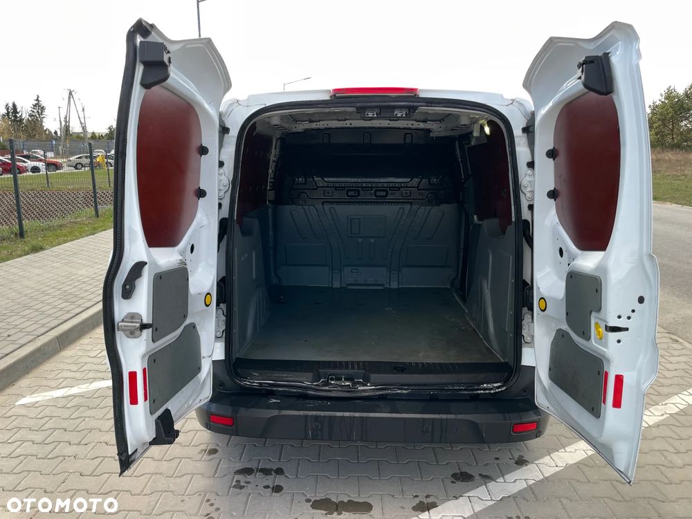 Ford Transit Connect - 8