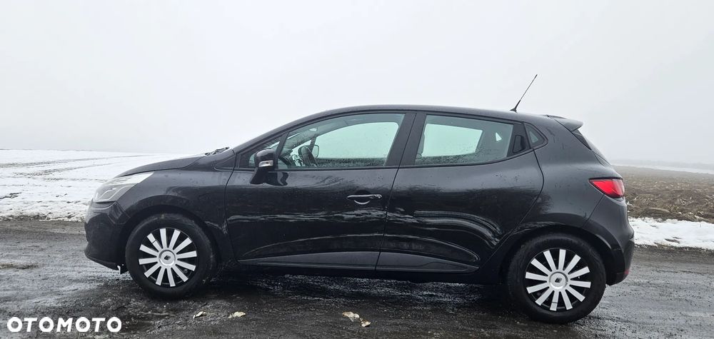 Renault Clio 1.2 16V 75 Expression - 4