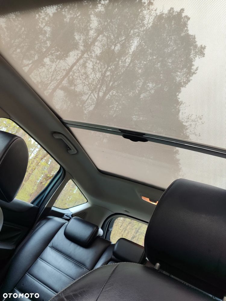 Ford Kuga - 19