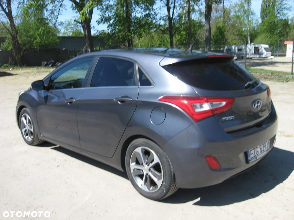 Hyundai i30 1.6 CRDi Comfort - 4